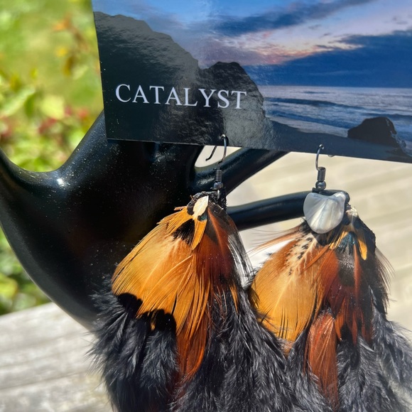 Black Feather Leather Sea Shell Statement Earrings - Picture 7 of 11